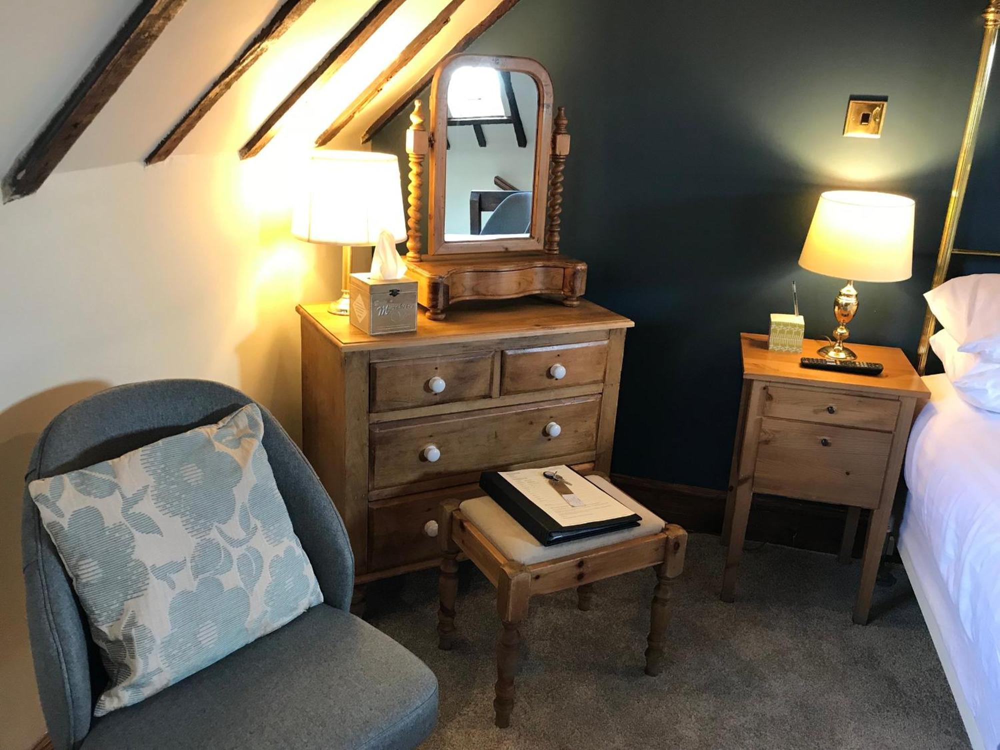 Sebastians Hotel Oswestry Bagian luar foto