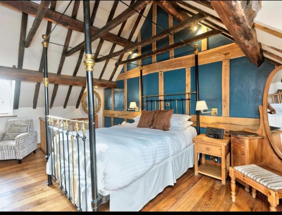 Sebastians Hotel Oswestry Bagian luar foto